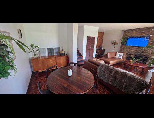 2 BEDROOM PROPERTY TO RENT IN LYNNWOOD MANOR